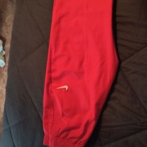 Nike pant red
